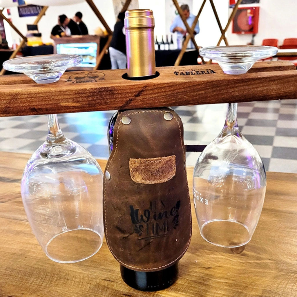 Porta copas + Pechera de vino